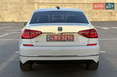 Седан Volkswagen Passat 2017 в 