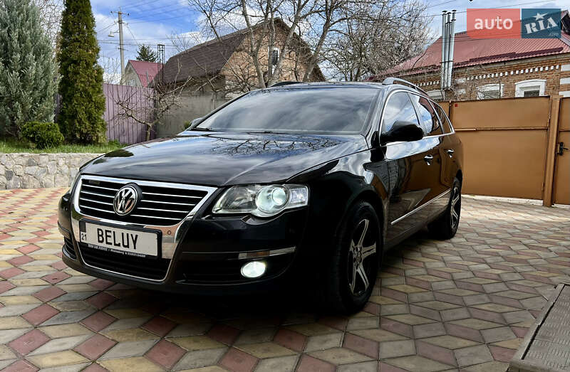 Універсал Volkswagen Passat 2010 в Валках
