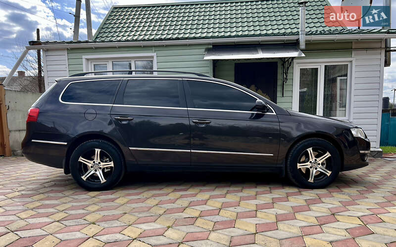 Універсал Volkswagen Passat 2010 в Валках