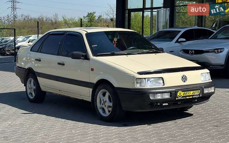 Volkswagen Passat 1990