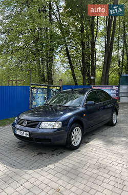 Седан Volkswagen Passat 1998 в 
