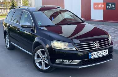 Универсал Volkswagen Passat 2012 в Днепре