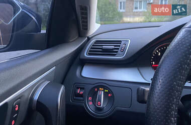Универсал Volkswagen Passat 2012 в 