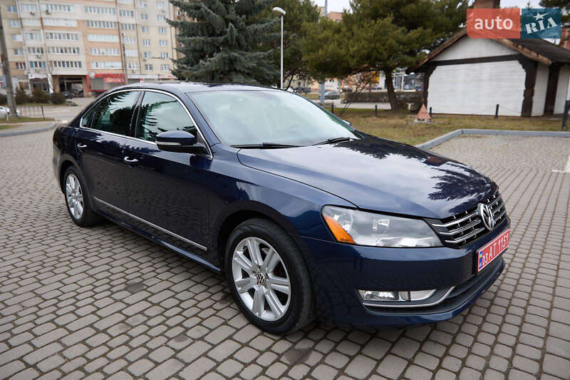 Седан Volkswagen Passat 2014 в Ивано-Франковске