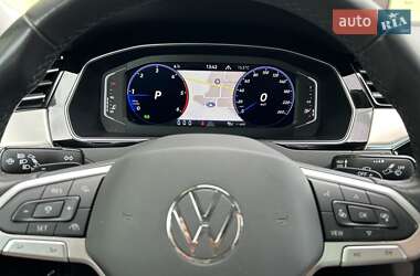 Седан Volkswagen Passat 2022 в 