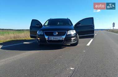 Универсал Volkswagen Passat 2006 в Рава-Русской