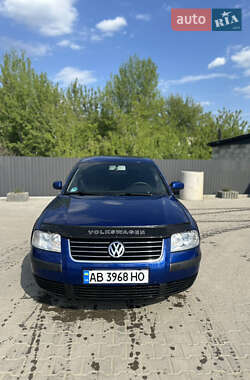 Седан Volkswagen Passat 2003 в 