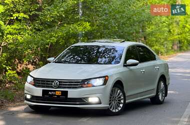 Седан Volkswagen Passat 2015 в Харькове
