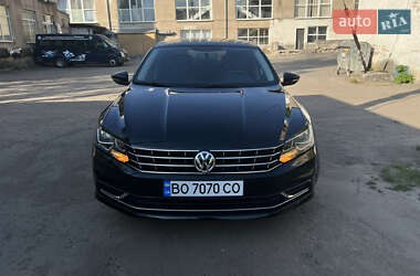 Седан Volkswagen Passat 2016 в 
