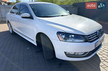 Седан Volkswagen Passat 2013 в 