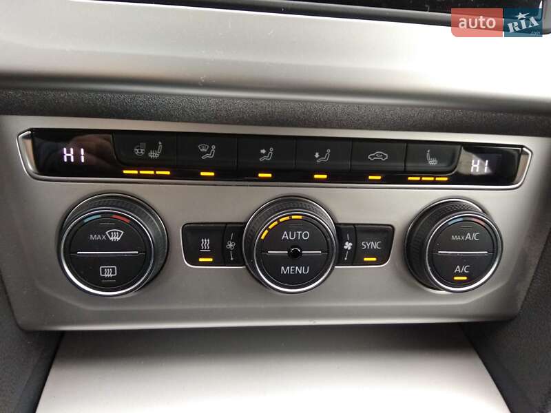 Универсал Volkswagen Passat 2015 в Хмельницком фото 43 Универсал Volkswagen Passat 2015 в Хмельницком