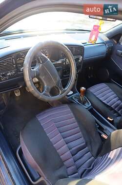 Универсал Volkswagen Passat 1996 в 
