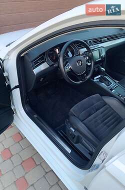Универсал Volkswagen Passat 2016 в 