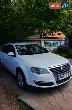 Универсал Volkswagen Passat 2009 в Киеве
