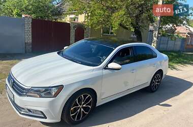 Седан Volkswagen Passat 2016 в Харькове