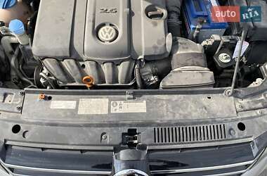 Седан Volkswagen Passat 2012 в 