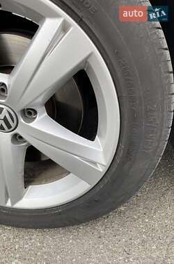 Седан Volkswagen Passat 2012 в 
