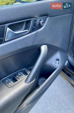 Седан Volkswagen Passat 2011 в 