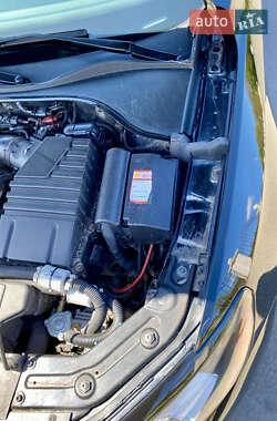 Седан Volkswagen Passat 2011 в 