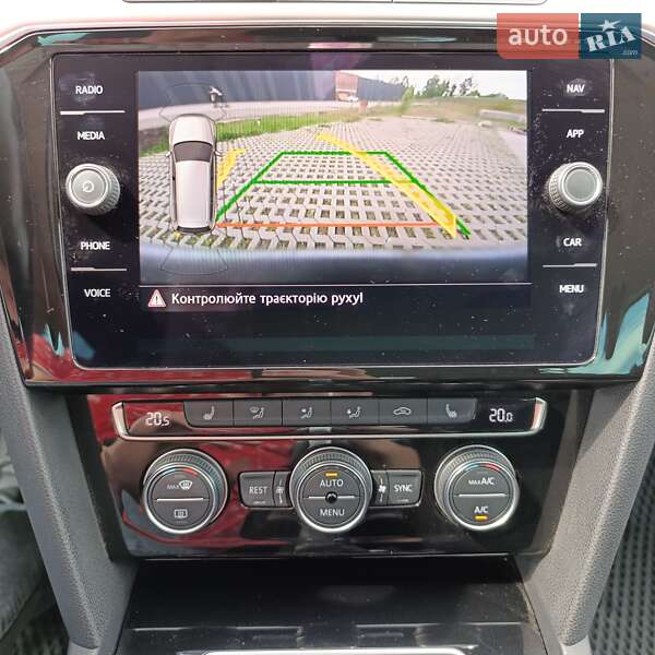 Универсал Volkswagen Passat 2018 в Хмельницком