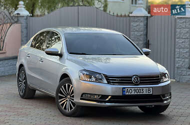 Седан Volkswagen Passat 2012 в 