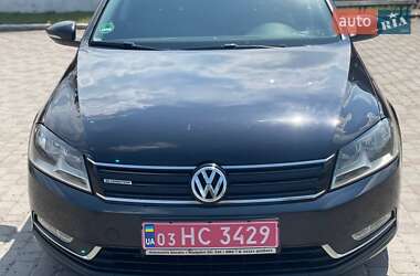 Універсал Volkswagen Passat 2012 в Любарі