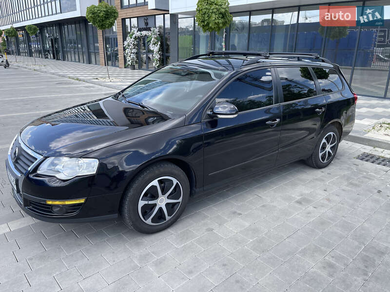 Универсал Volkswagen Passat 2010 в Ивано-Франковске