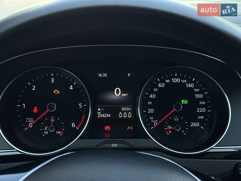Універсал Volkswagen Passat 2019 в Вінниці
