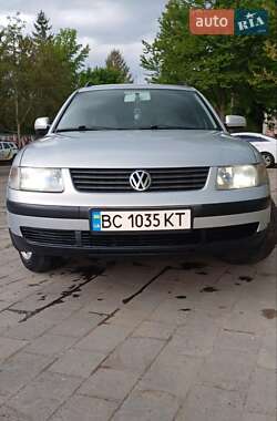 Універсал Volkswagen Passat 2000 в 