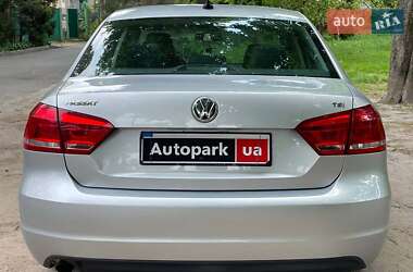 Седан Volkswagen Passat 2014 в 