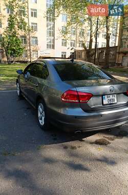 Седан Volkswagen Passat 2012 в Одессе