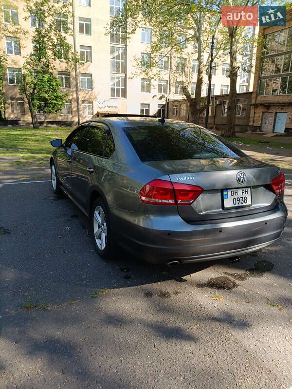 Volkswagen Passat 2012