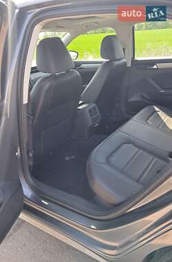 Седан Volkswagen Passat 2021 в 