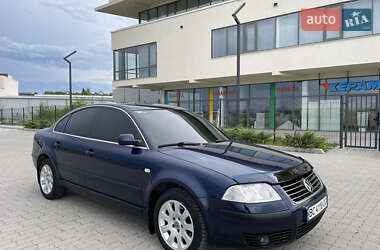 Седан Volkswagen Passat 2002 в 