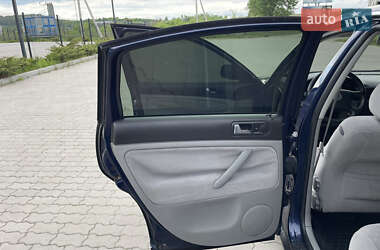 Седан Volkswagen Passat 2002 в 