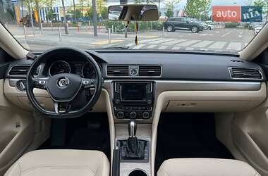 Седан Volkswagen Passat 2016 в 