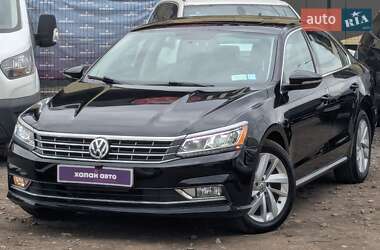 Седан Volkswagen Passat 2018 в Киеве