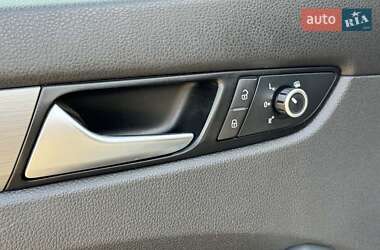 Седан Volkswagen Passat 2015 в 