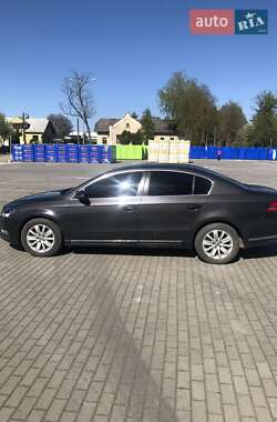 Седан Volkswagen Passat 2010 в 