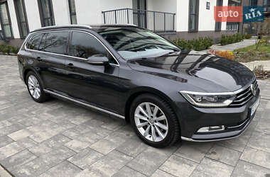 Универсал Volkswagen Passat 2017 в 