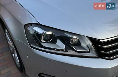 Універсал Volkswagen Passat 2012 в 