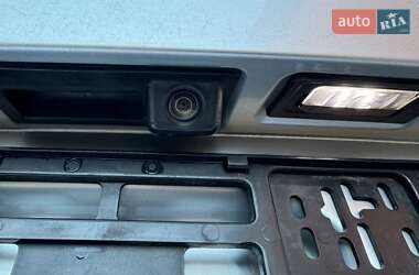 Універсал Volkswagen Passat 2012 в 