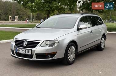Универсал Volkswagen Passat 2007 в Ровно