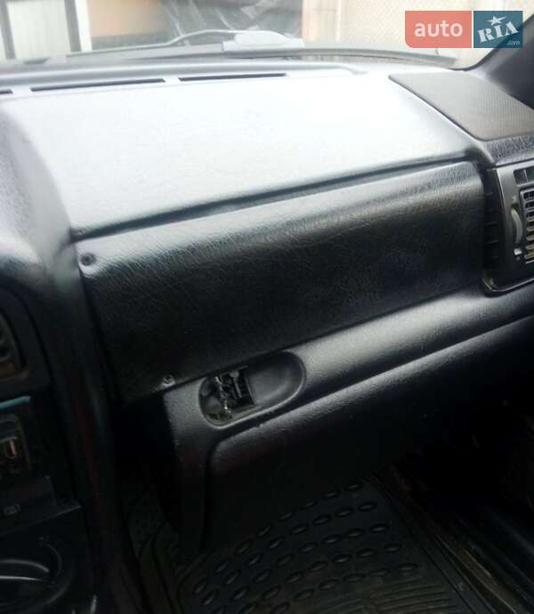 Универсал Volkswagen Passat 1996 в Зняцево