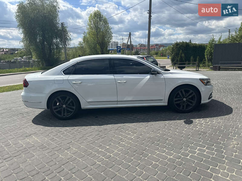 Седан Volkswagen Passat 2017 в Трускавце