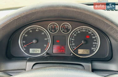 Седан Volkswagen Passat 2004 в 