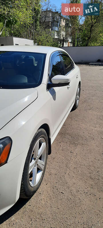Седан Volkswagen Passat 2012 в Одессе