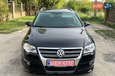 Універсал Volkswagen Passat 2010 в 