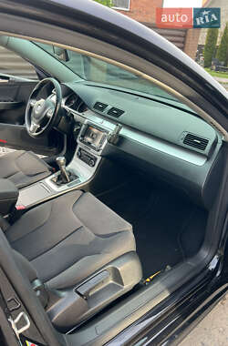 Універсал Volkswagen Passat 2010 в 