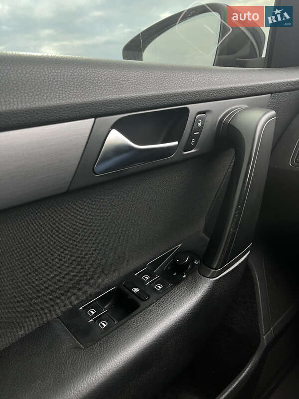Універсал Volkswagen Passat 2012 в Тетієві